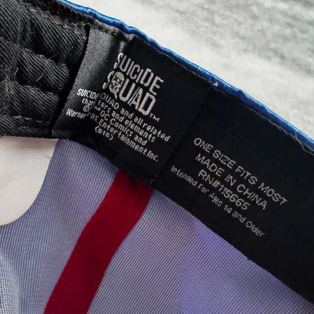 Rare & Collectors DC Comics Harley Quinn Property of Joker Satin Snapback Hat - Picture 9 of 9